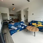 Play Residence At Golden Hills